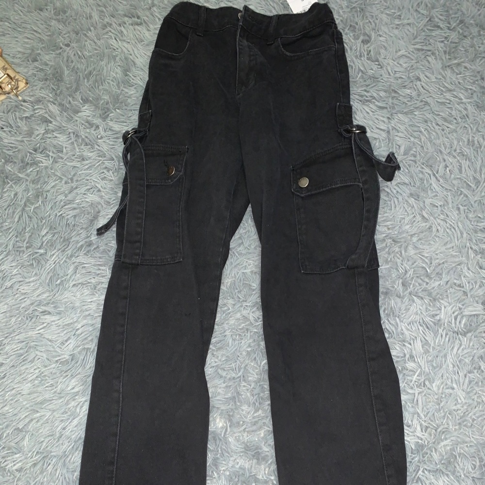 Black cargo pants